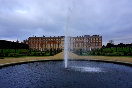 Fountain Hampton Court