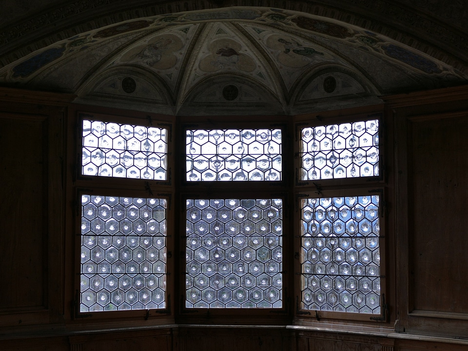 Glass architecture palace romance