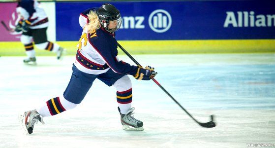Ice Hockey - Guildford Lightning Vs Solihull Vixens
