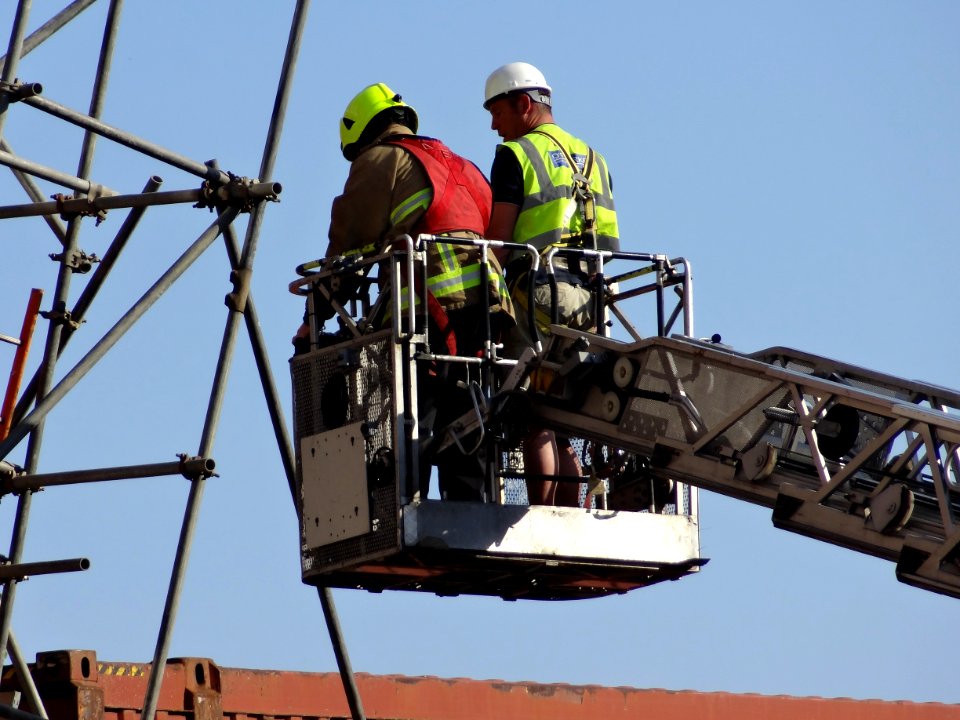 HIGH STREET SEVENOAKS KENT SCAFFOLDING HIT BY HGV