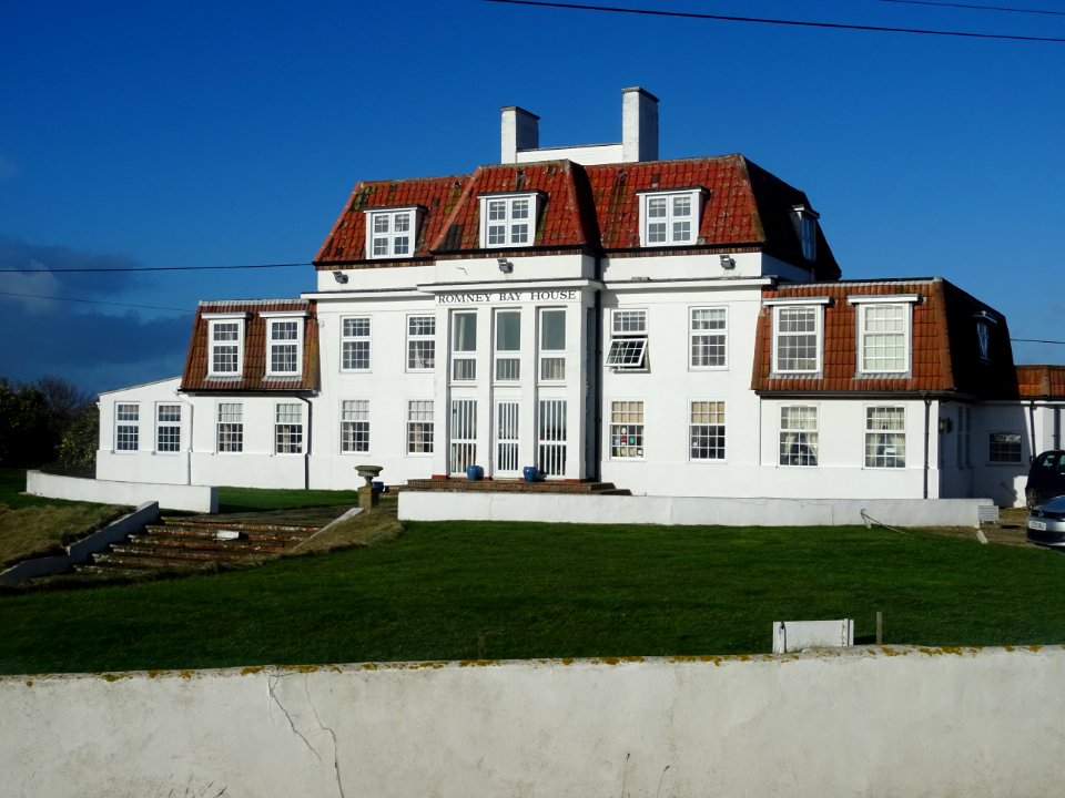 ROMNEY BAY HOUSE CLOUGH WILLIAMS ELLIS