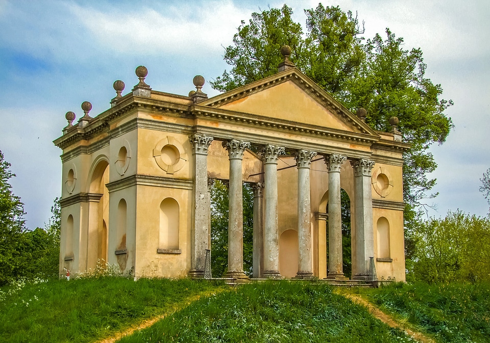 Monument building historia