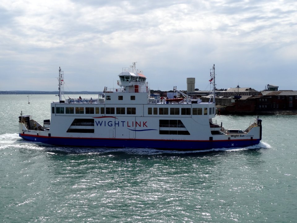MV WIGHT SUN PORTSMOUTH FISHBOURNE RELIEF SHIP