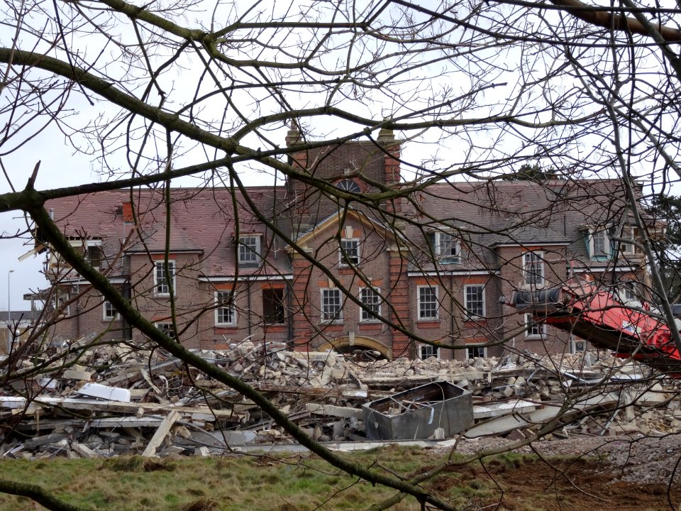 DEMOLITION OF MAIDSTONE HOSPITAL NURSES HOME. THE BUILDING DATES FROM 1920