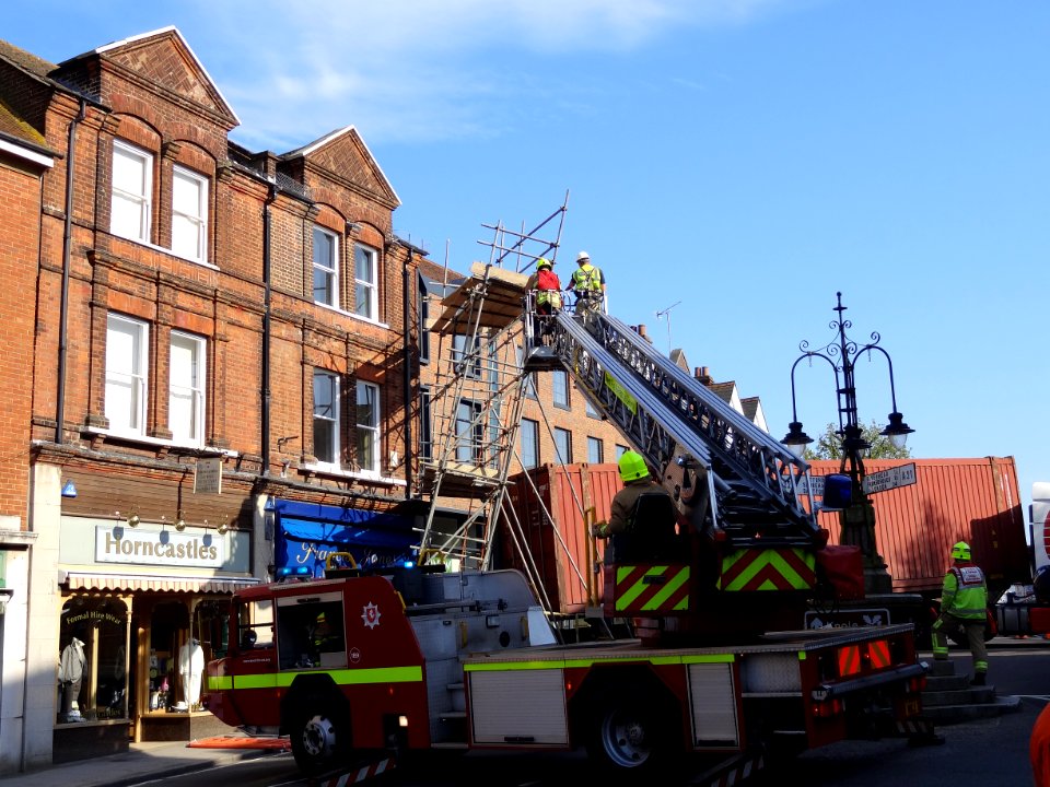HIGH STREET SEVENOAKS KENT SCAFFOLDING HIT BY HGV