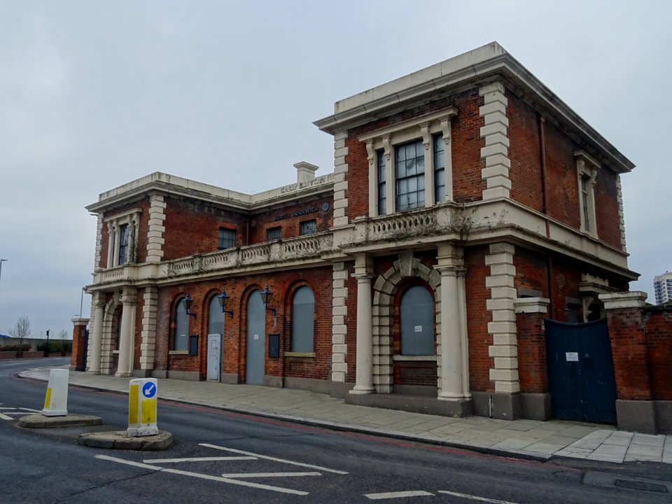 NORTH WOOLWICH STATION