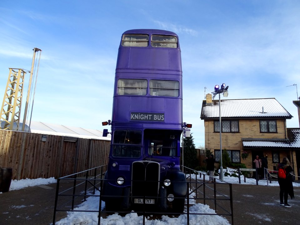 Harry Potter Knight Bus OLD 717?