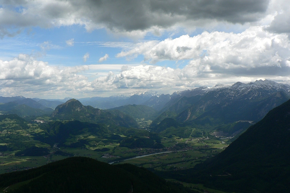 Clear green field clouds