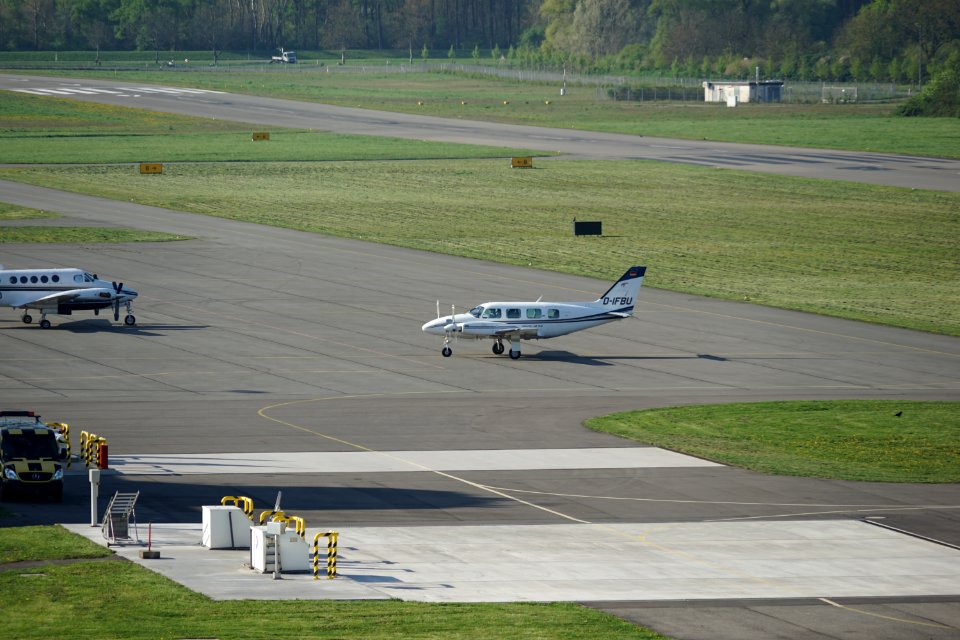 Piper PA-31-325 Navajo
