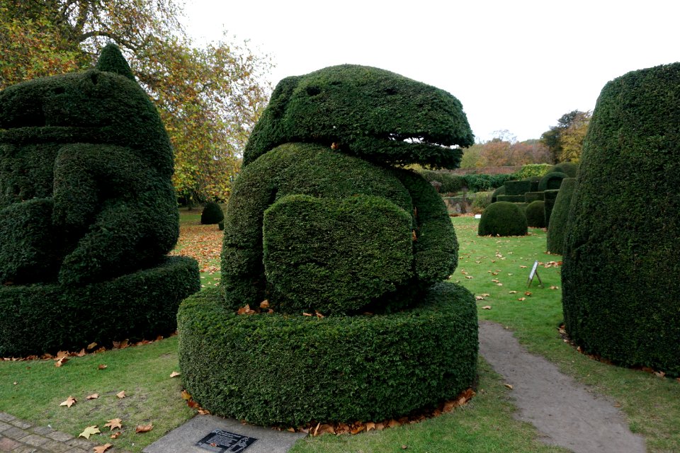 Hall Place Bexley Kent England Topiary