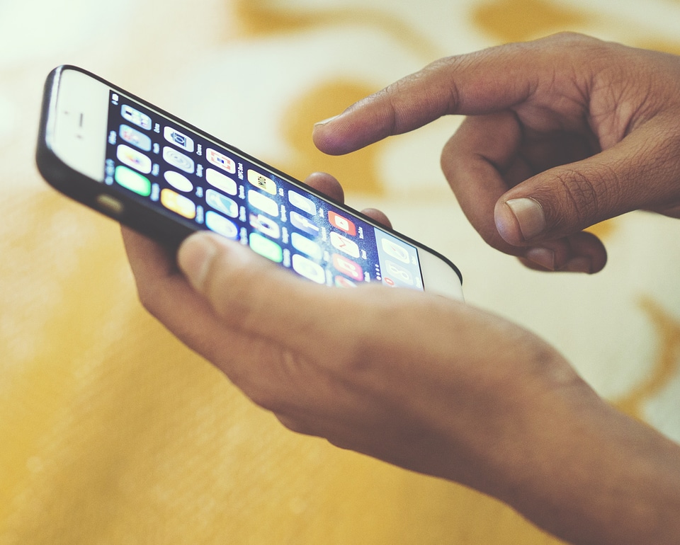 Smartphone device communication