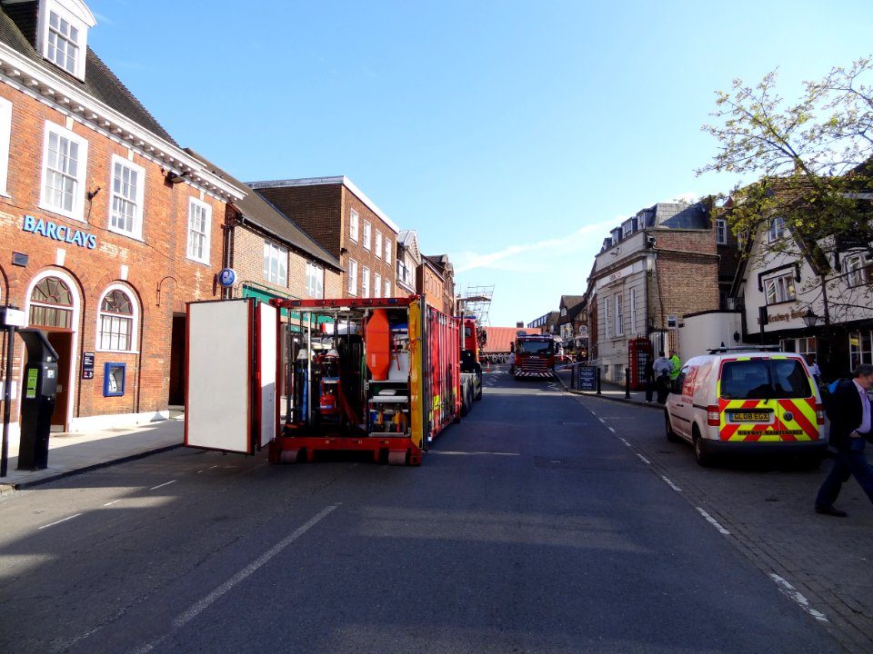 HIGH STREET SEVENOAKS KENT SCAFFOLDING HIT BY HGV