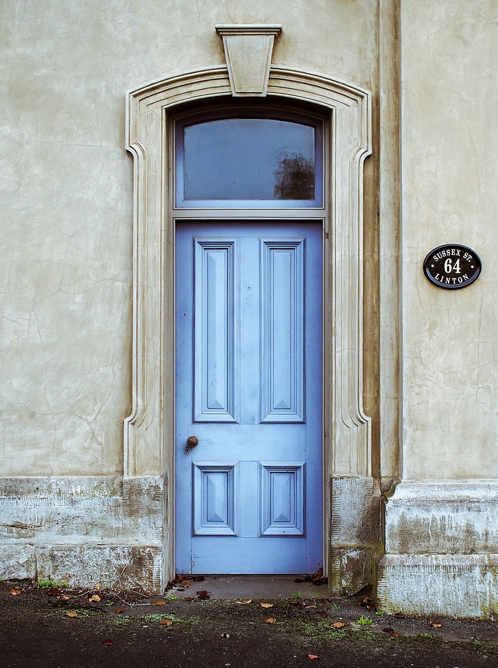 Doorway architecture exterior