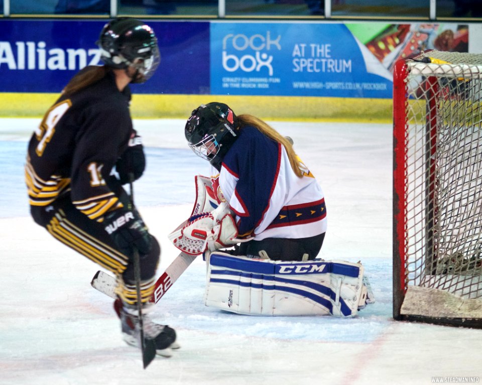 Ice Hockey - Guildford Lightning Vs Bracknell Queen Bees