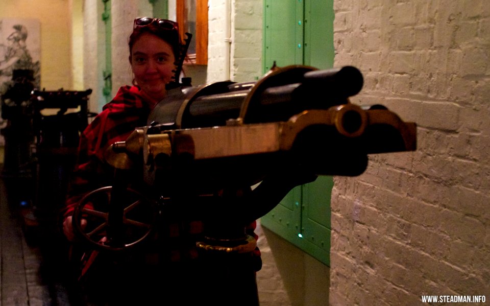 AM and Gatling Gun