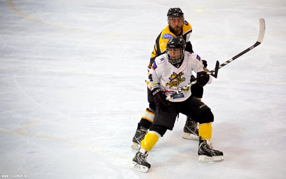 Ice Hockey - Bracknell Bees Vs Chelmsford Chieftains