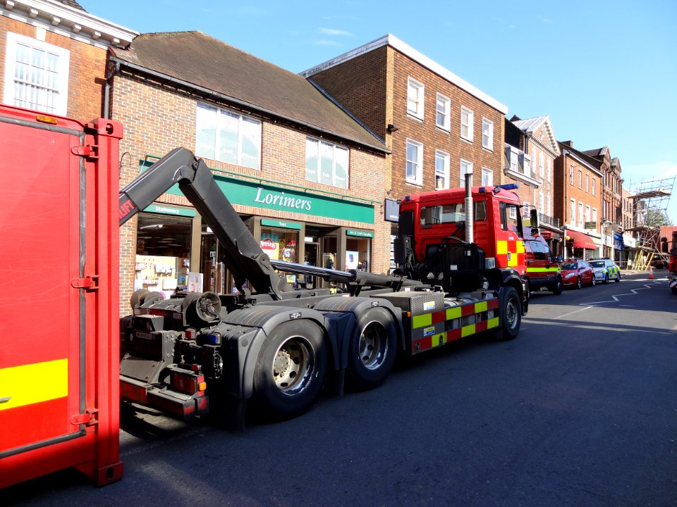 HIGH STREET SEVENOAKS KENT SCAFFOLDING HIT BY HGV