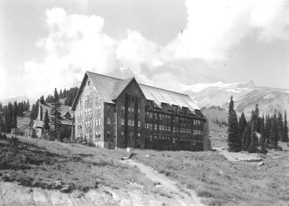 Paradise Inn, August 1940