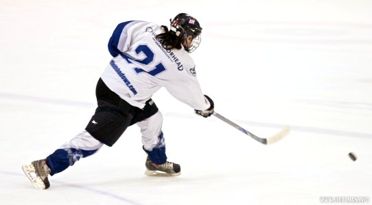Guildford Lightning At Sheffield Shadows
