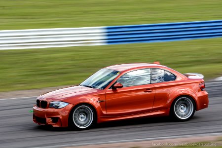 BMW 1M photo