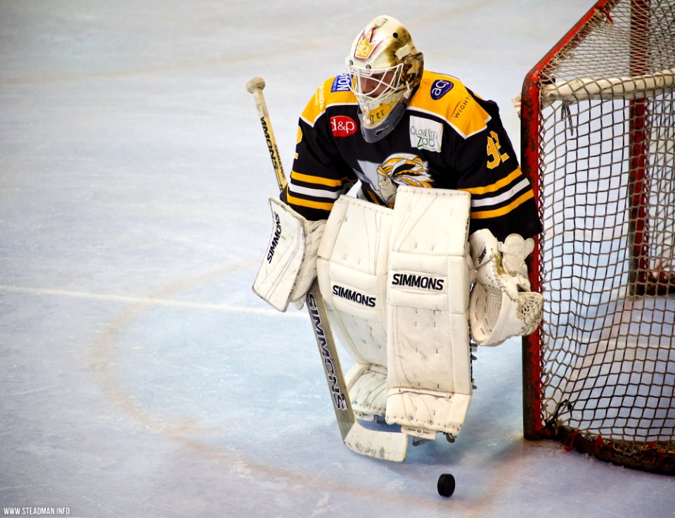 Ice Hockey - Bracknell Bees Vs Chelmsford Chieftains