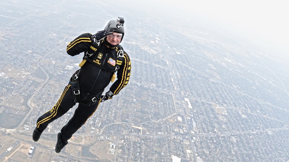 Parachuting military training