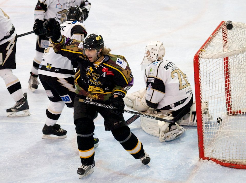 Bracknell Bees vs Milton Keynes Lightning
