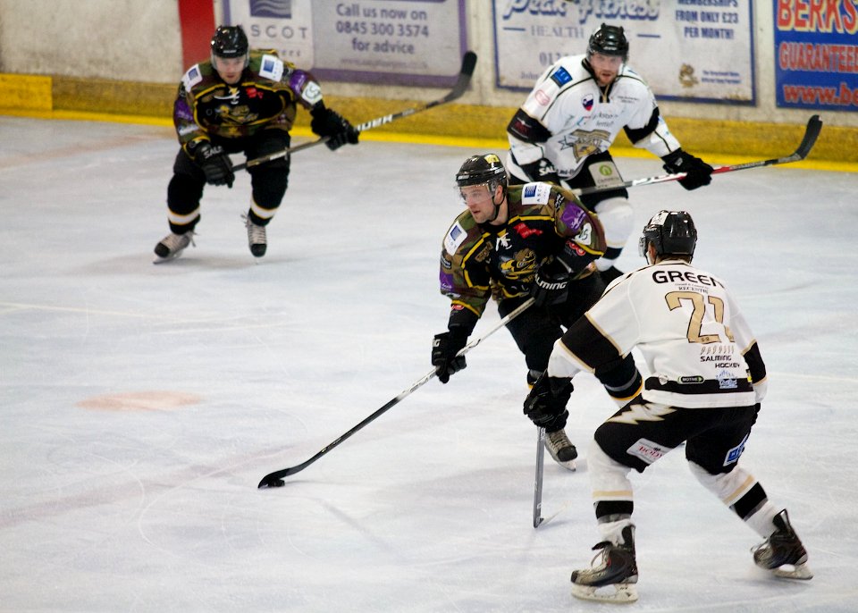 Bracknell Bees vs Milton Keynes Lightning