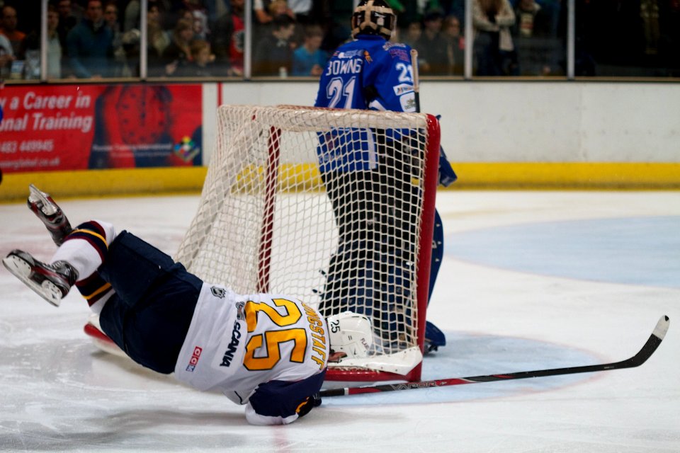 Guildford Flames Vs Sheffield Steeldogs - Cup Final