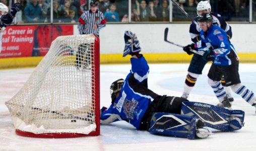 Guildford Flames Vs Sheffield Steeldogs - Cup Final