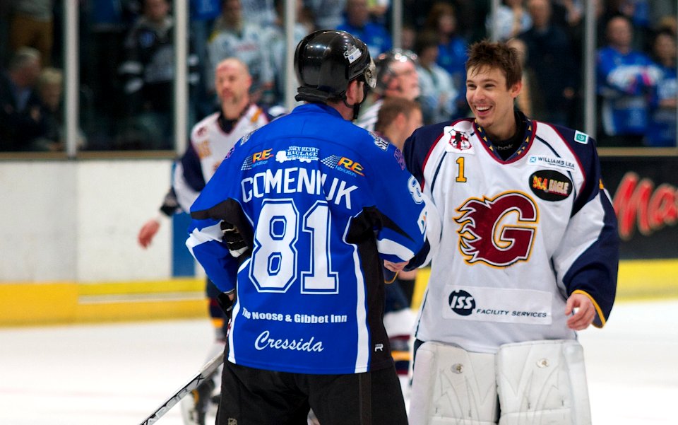 Guildford Flames Vs Sheffield Steeldogs - Cup Final
