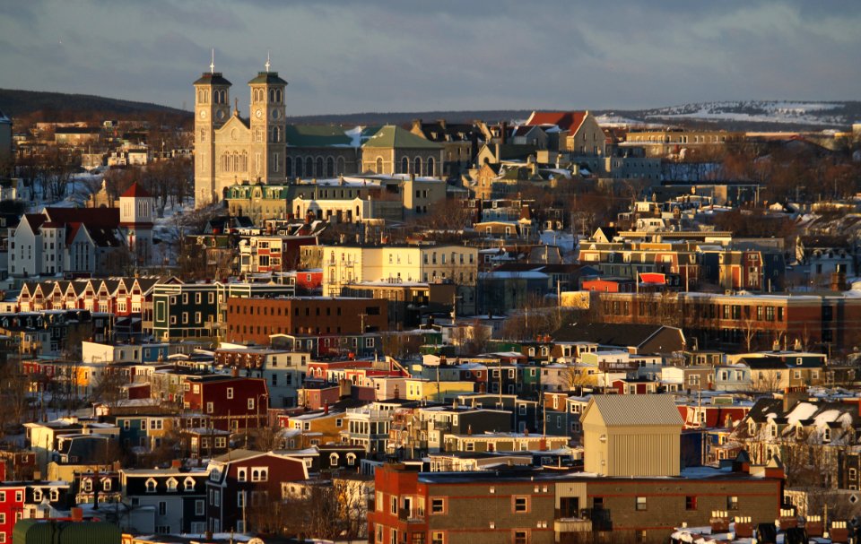 2011 - FEB 12 - 22 - NEWFOUNDLAND -200 St John's, view from the Battery Hotel - a01  (8)