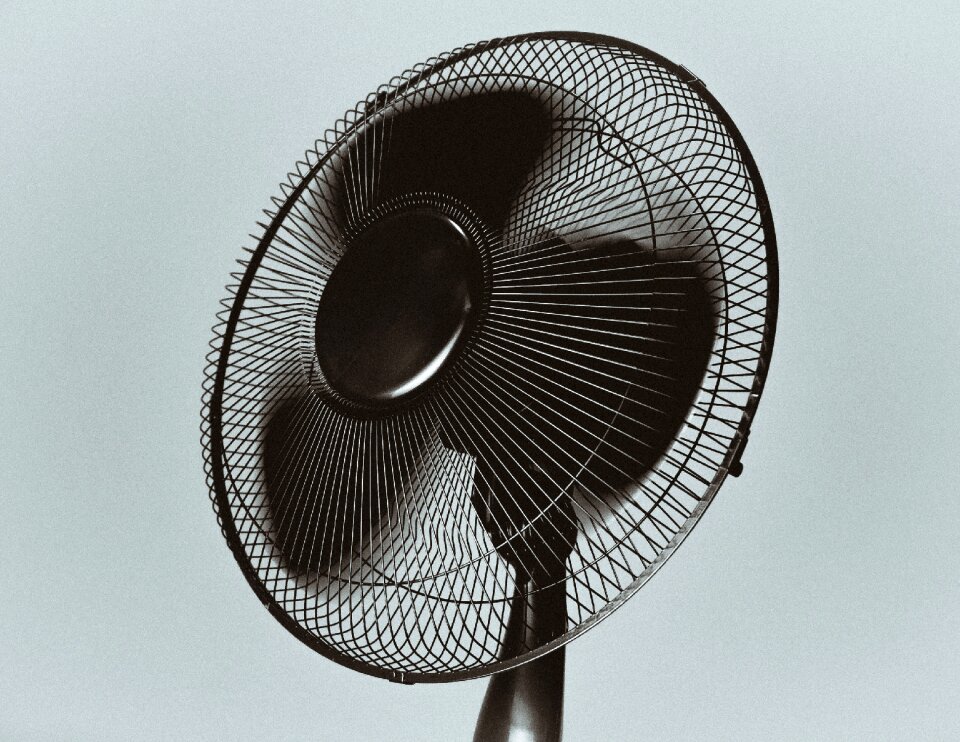 Black fan air