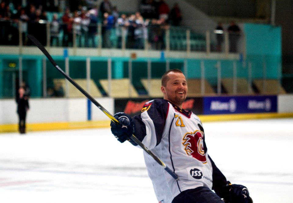Guildford Flames Vs Sheffield Steeldogs - Cup Final