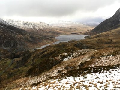 Low clouds hanging above a Snowdonia lake