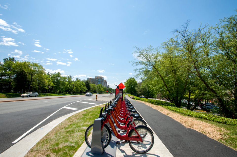 New station no. 460 - Reston Pkwy & Spectrum Dr