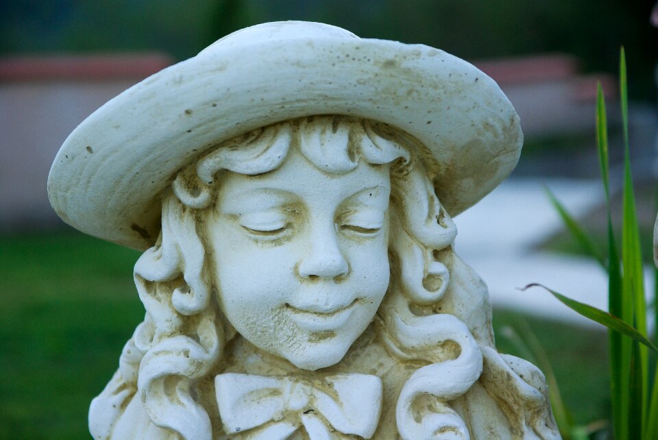 Girl decoration sculpture