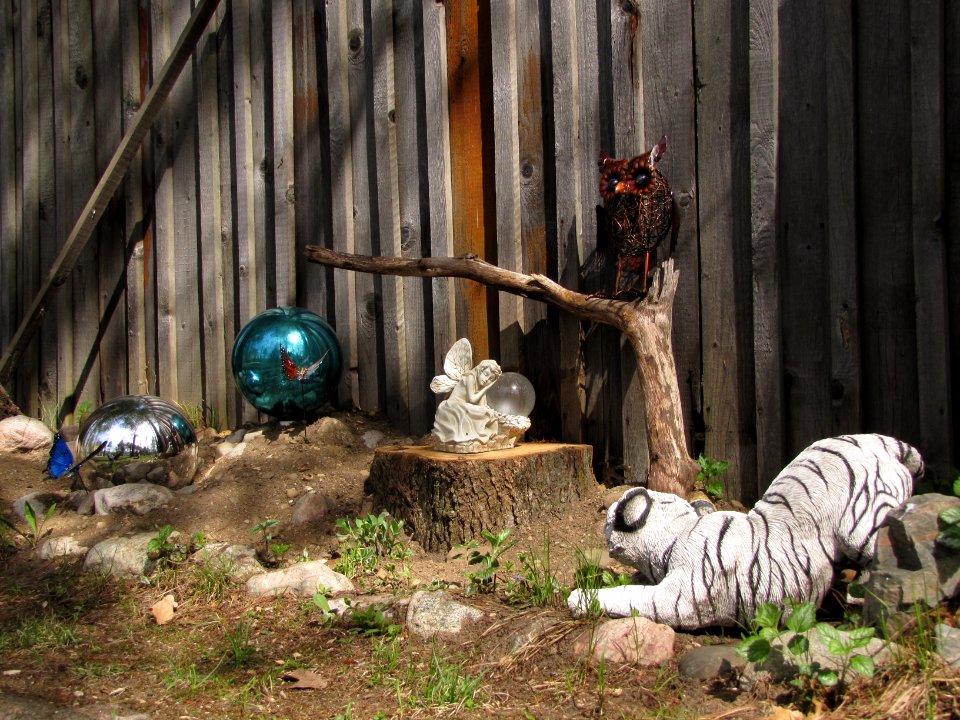 Yard Ornaments