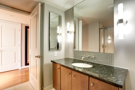 MLS DC9571811 bathroom