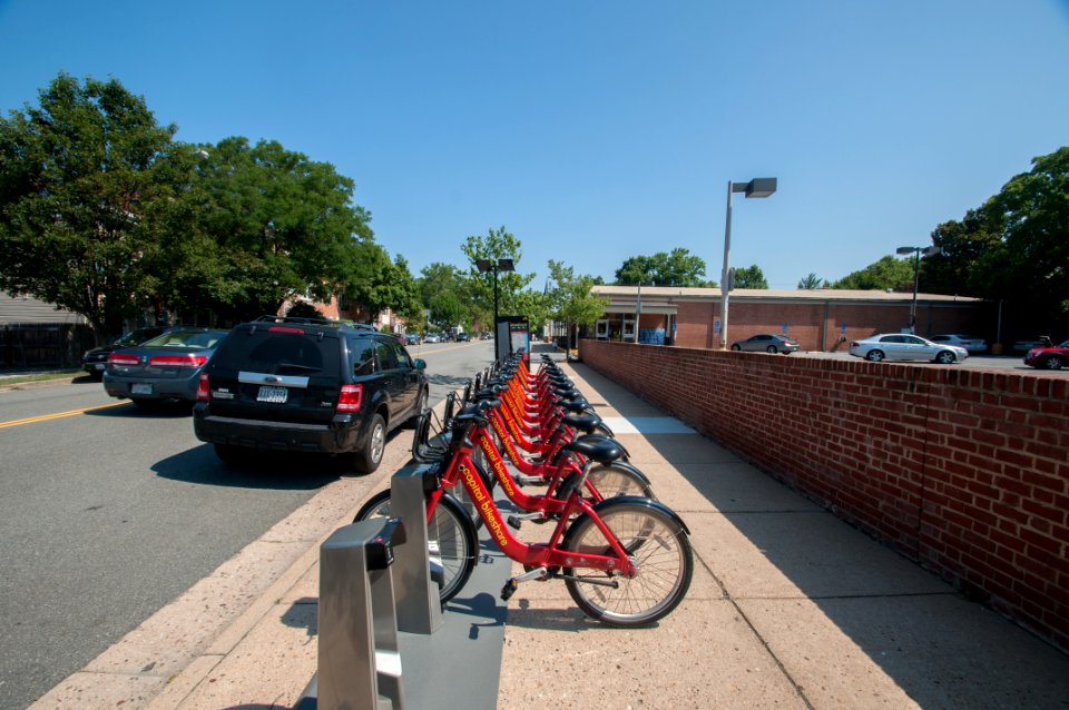 Royal & Wilkes St (old town Alexandria) station I missed