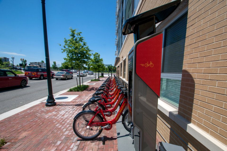 New station no. 385 Potomac Ave & Main Line Blvd (Potomac Yards)
