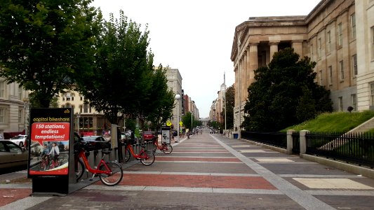 7th & F St NW / National Portrait Gallery
