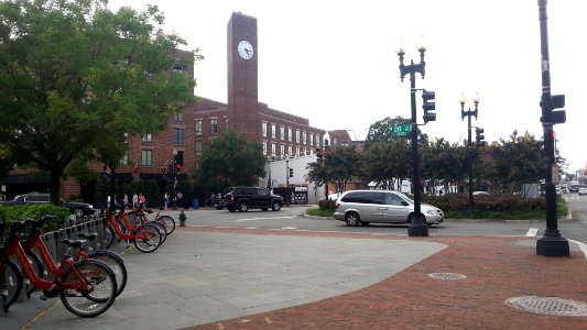 M St & Pennsylvania Ave NW