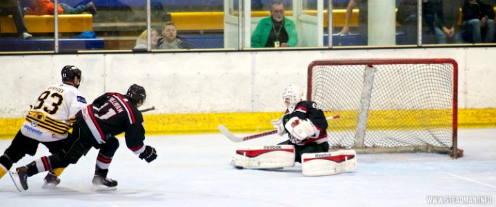 Bracknell Bees Vs Basingstoke Bison