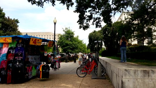 21st St & Constitution Ave NW