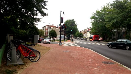 Florida Ave & R St NW photo