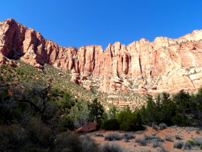 Kolob Canyons resembling Mt Rushmore photo