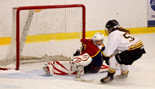 Women's Final Day One - Guildford Vs Bracknell