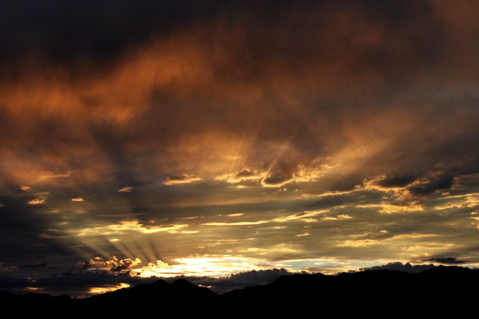 VIEW FROM THE HOUSE - 0075