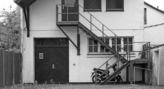 Hinterhof, Backyard